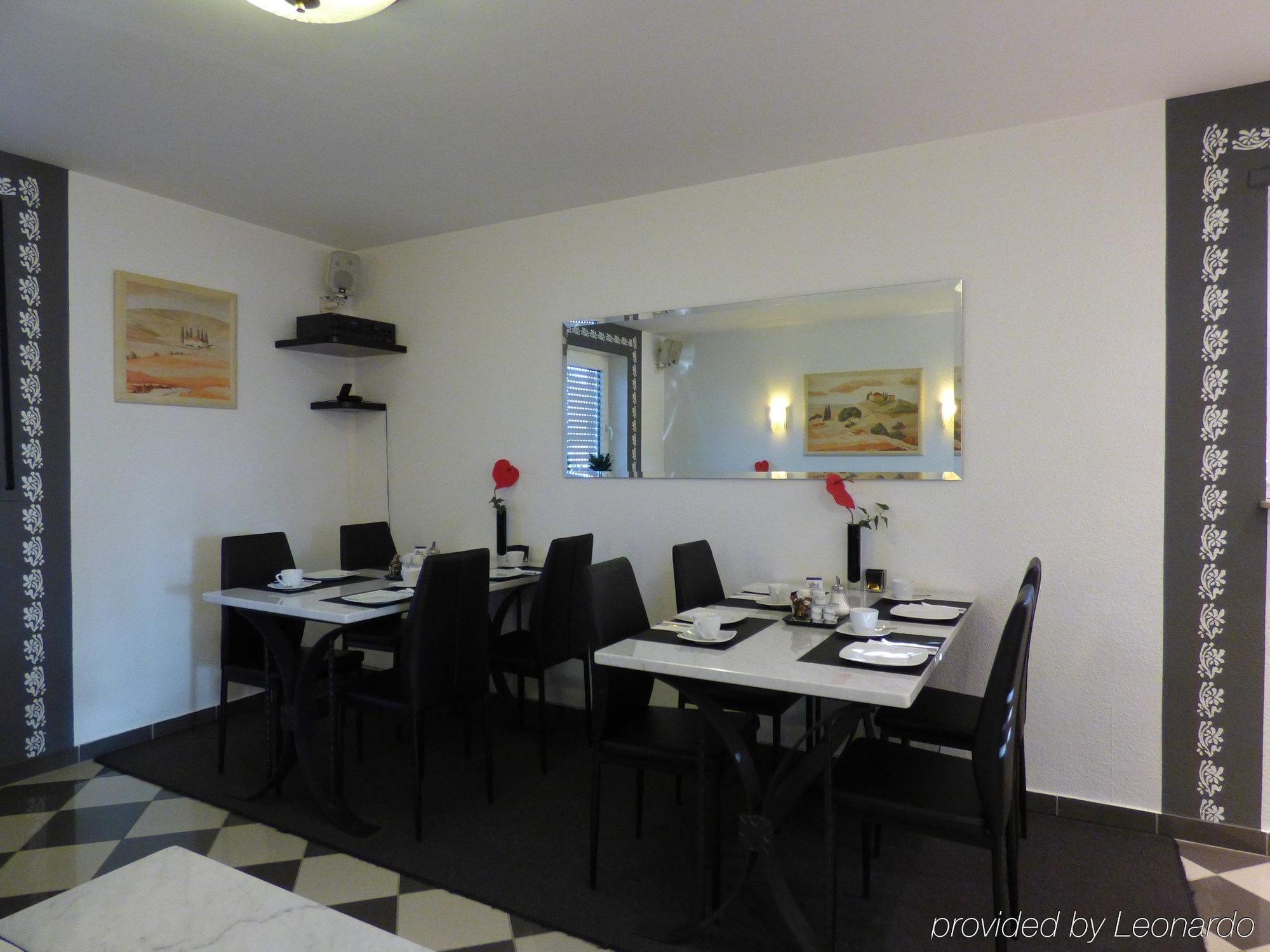 Hotel Alt Buettgen 카르스트 외부 사진